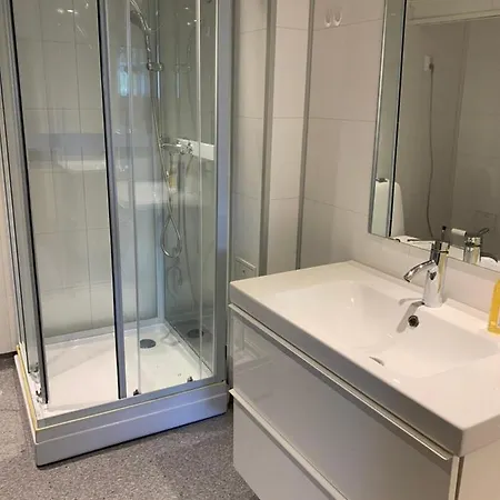Apartman Trivelig Leilighet Gratis Parkering Pa Stedet!